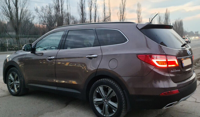 Hyundai GRAND Santa FE full